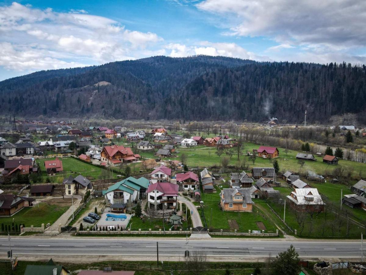 Apartment янчар номер студiо з басейном Mykulychyn