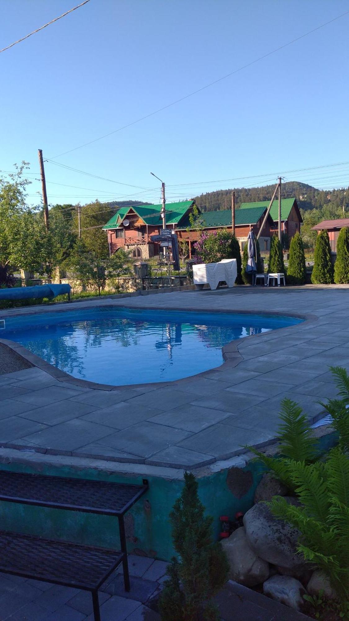 Apartment янчар номер студiо з басейном